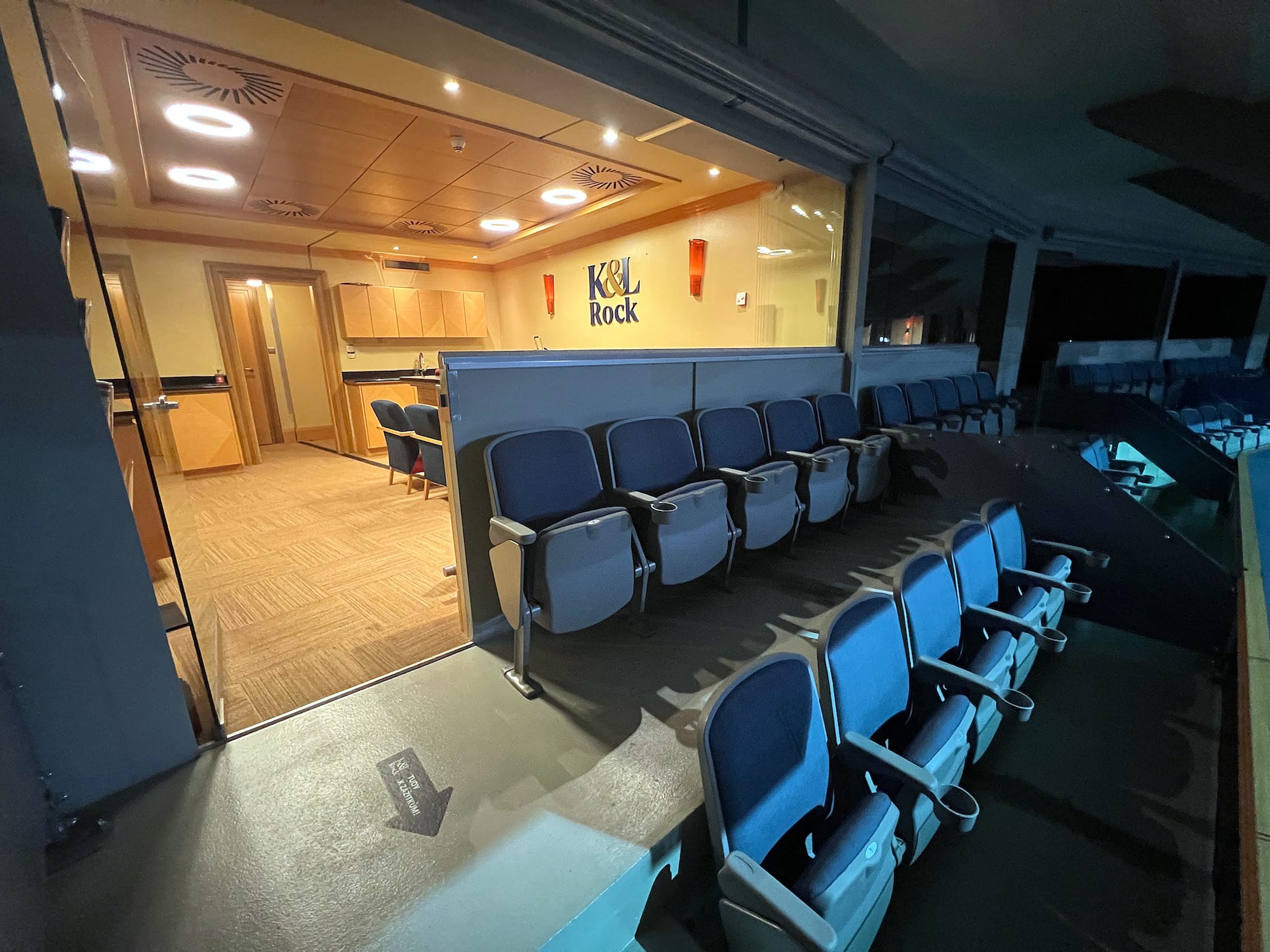 Skybox from outside